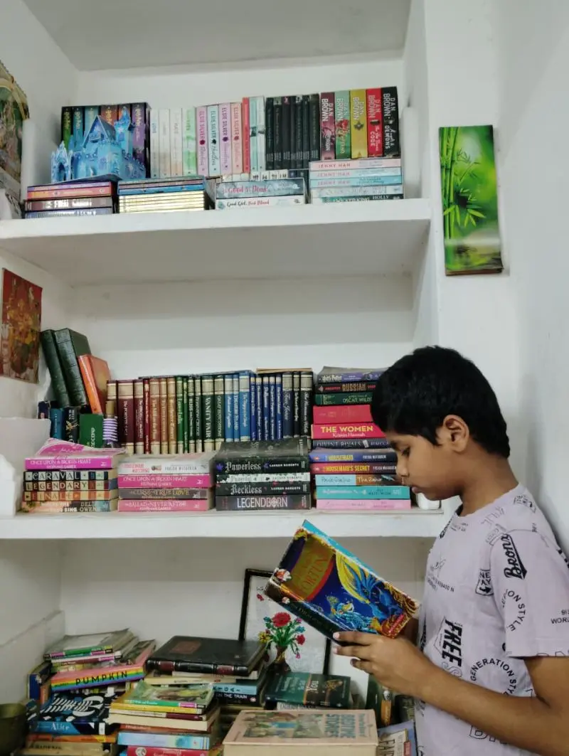 National Reading Month Spotlight: Home Libraries that Inspire 5